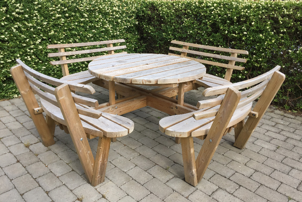 grillplads-rundt-bord